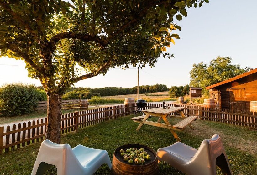 בית מלון כפרי Camping Domaine Des Mathevies