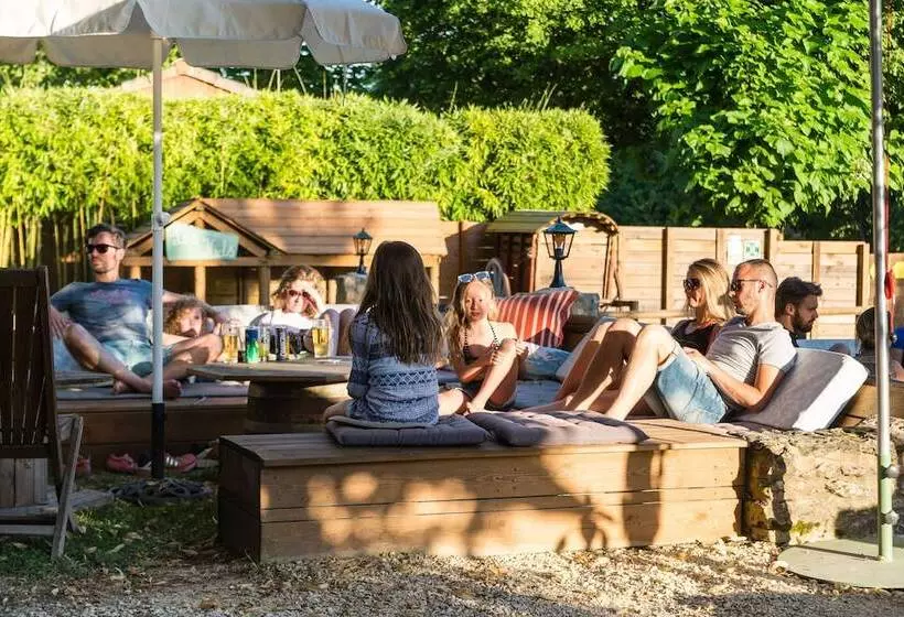 Hotelli Camping Domaine Des Mathevies