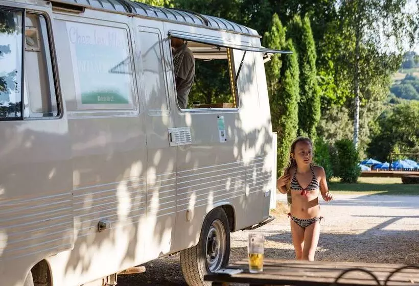 Hotelli Camping Domaine Des Mathevies