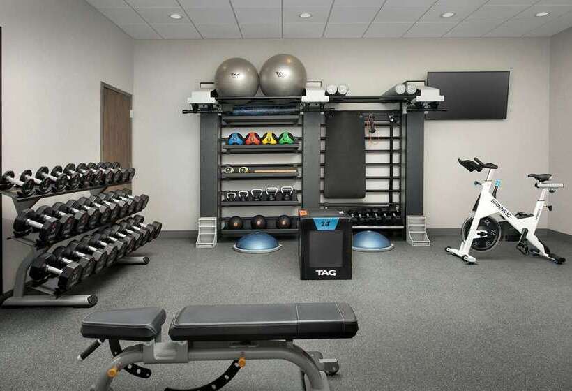 Отель Hampton Inn & Suites Lexington Columbia