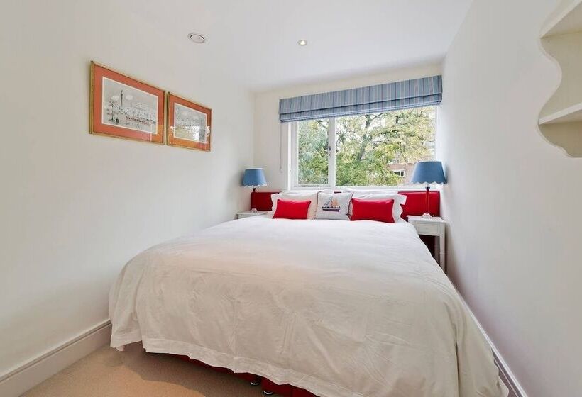 4 Bedroom House, Holland Park