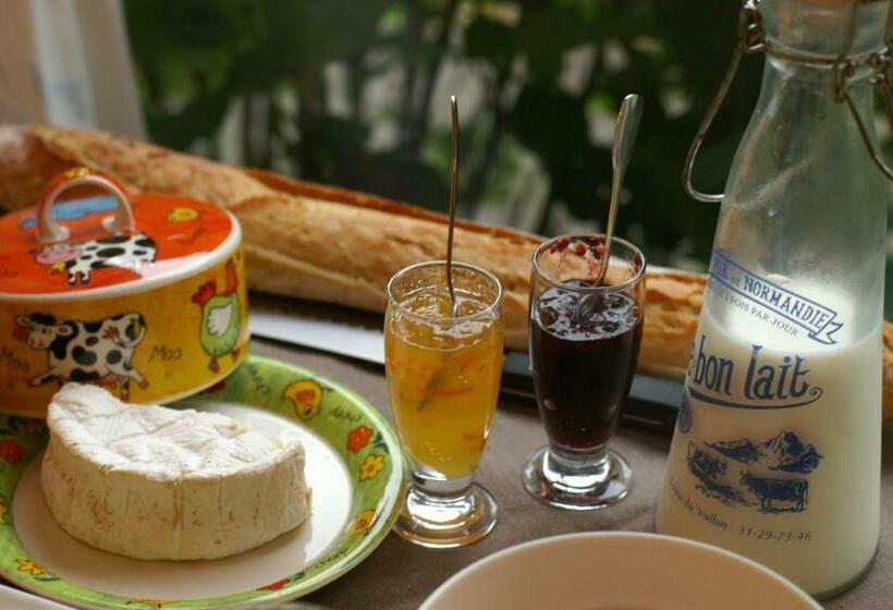 צימר Giverny Cottage