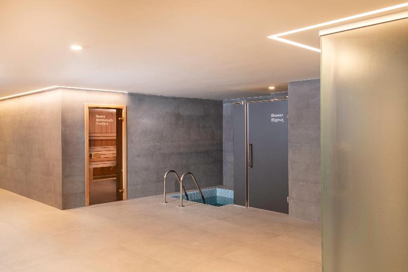 هتل Holiday Inn Yerevan   Republic Square, An Ihg