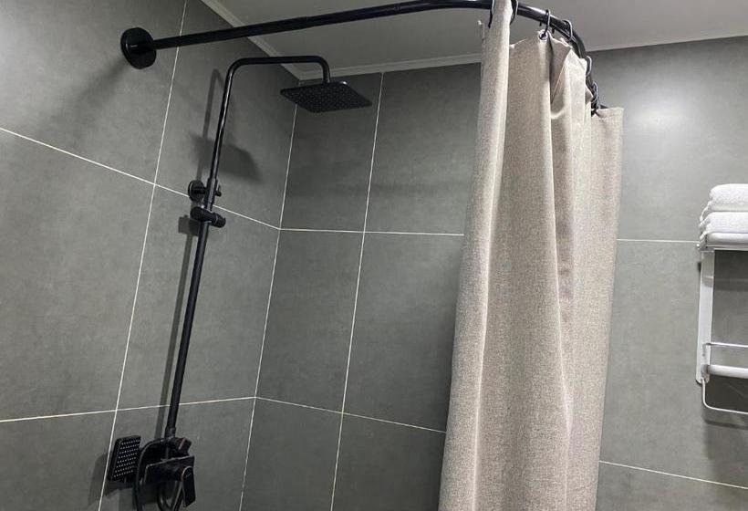 בית מלון כפרי Opera