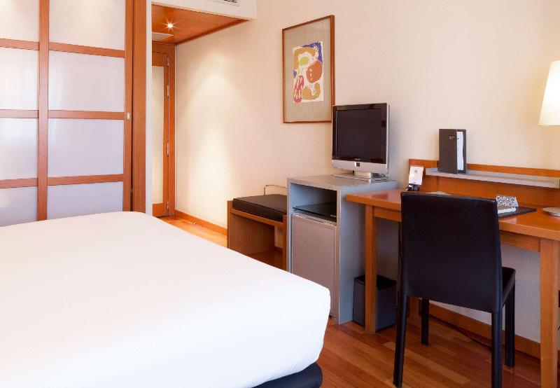 Ac Hotel Ponferrada By Marriott