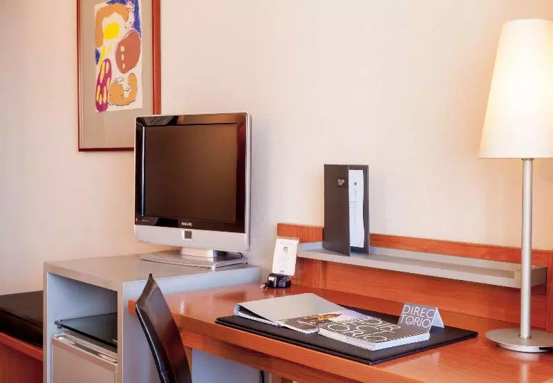 Ac Hotel Ponferrada By Marriott