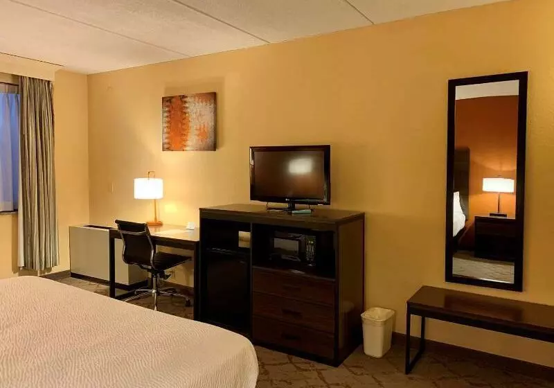 酒店 Best Western Grand Victorian Inn