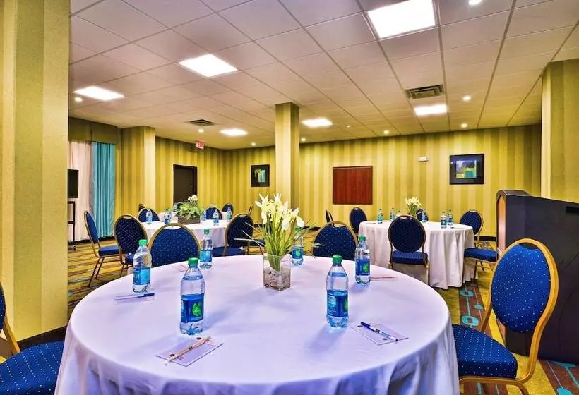 ホテル Best Western Plus Savannah Airport Inn And Suites