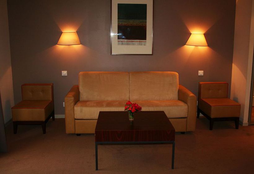 酒店 Clarion Suites Luchon Corneille