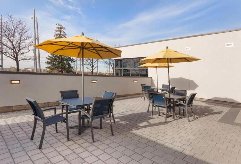 فندق Glō Best Western Mississauga Corporate Centre