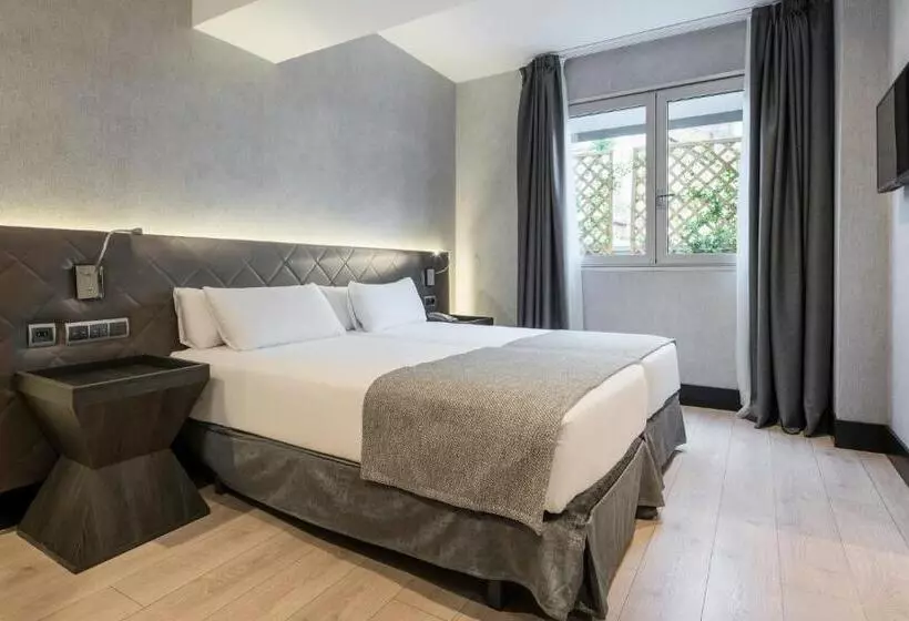 Отель Ilunion Bel Art