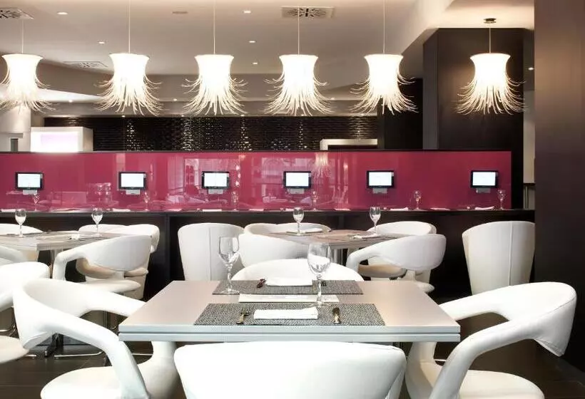 Отель Ilunion Bel Art