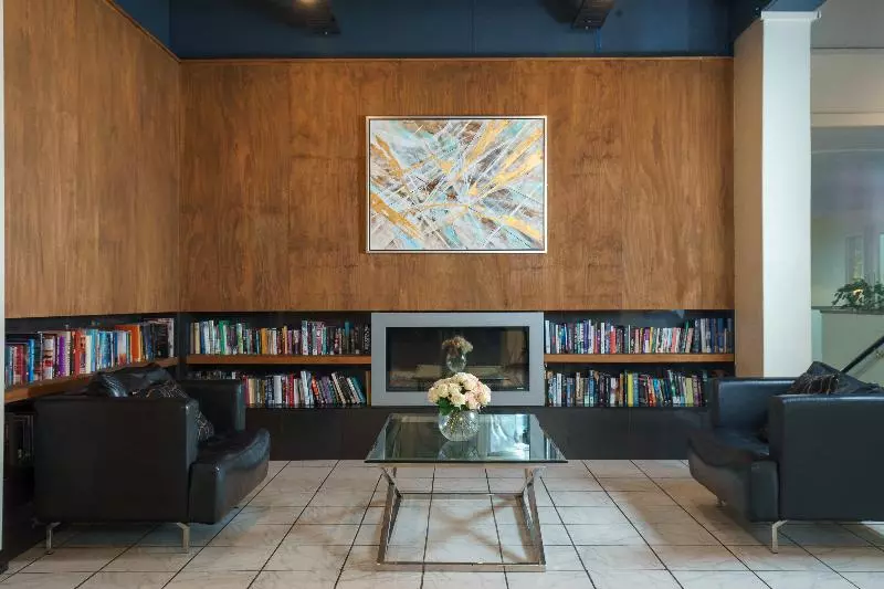 호텔 Kiwi International