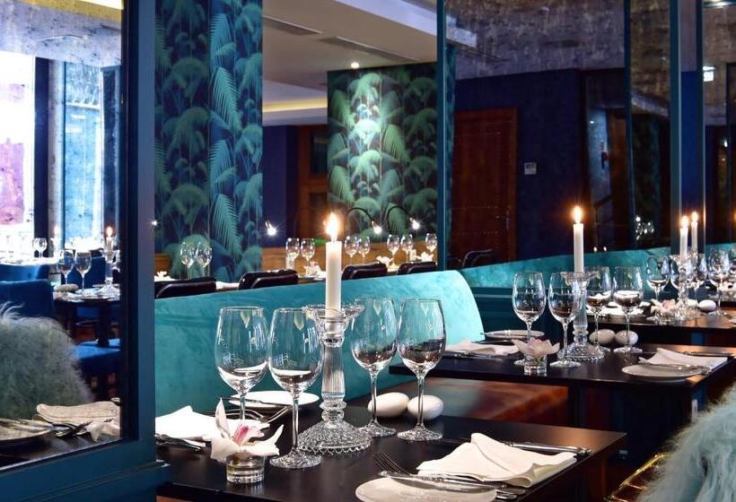 Pestana Vintage Porto Hotel & World Heritage Site