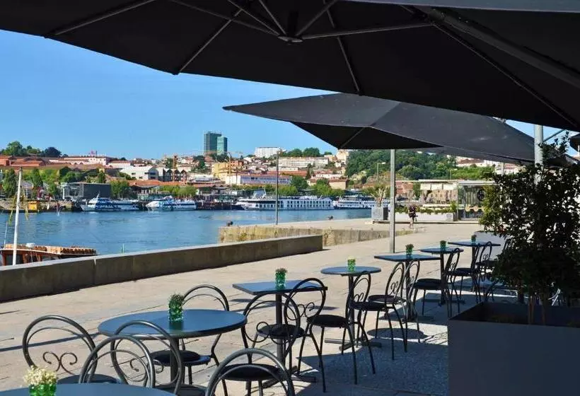 Pestana Vintage Porto Hotel & World Heritage Site
