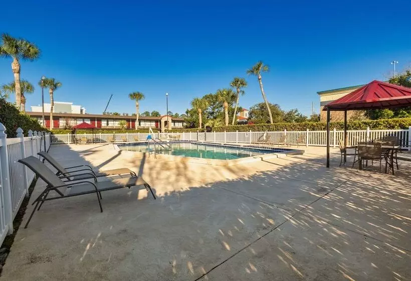 ホテル Red Roof Inn Plus+ St. Augustine
