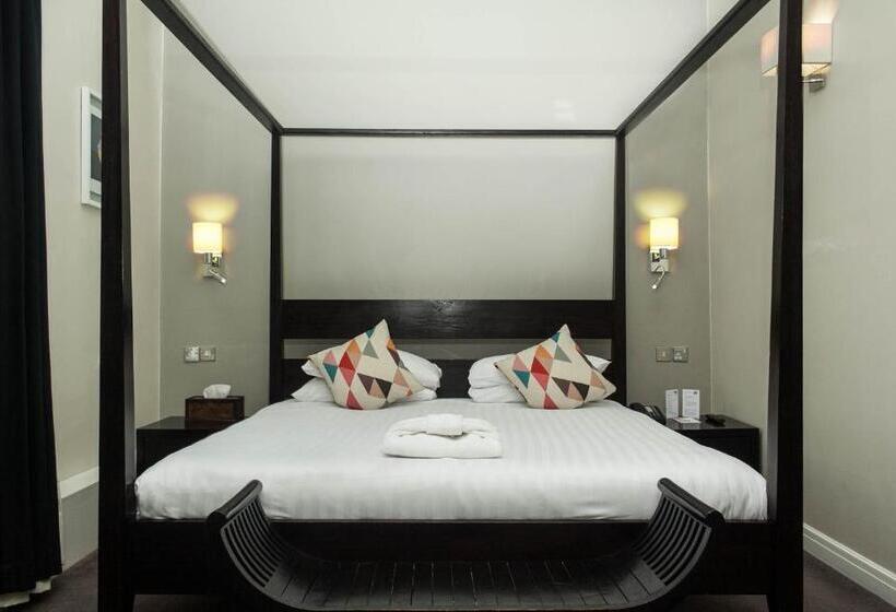 Отель The Studley