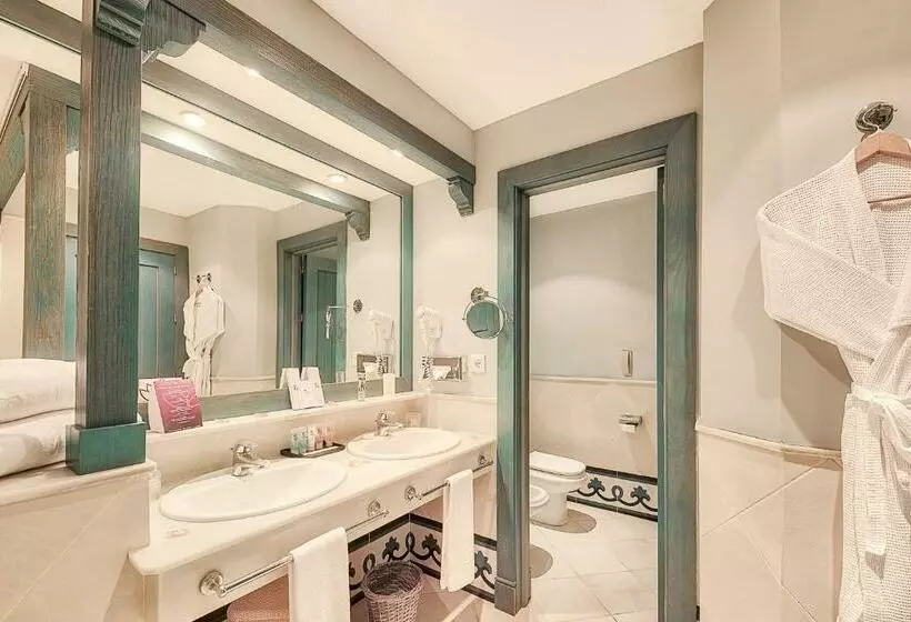 호텔 LIVVO Volcán Lanzarote