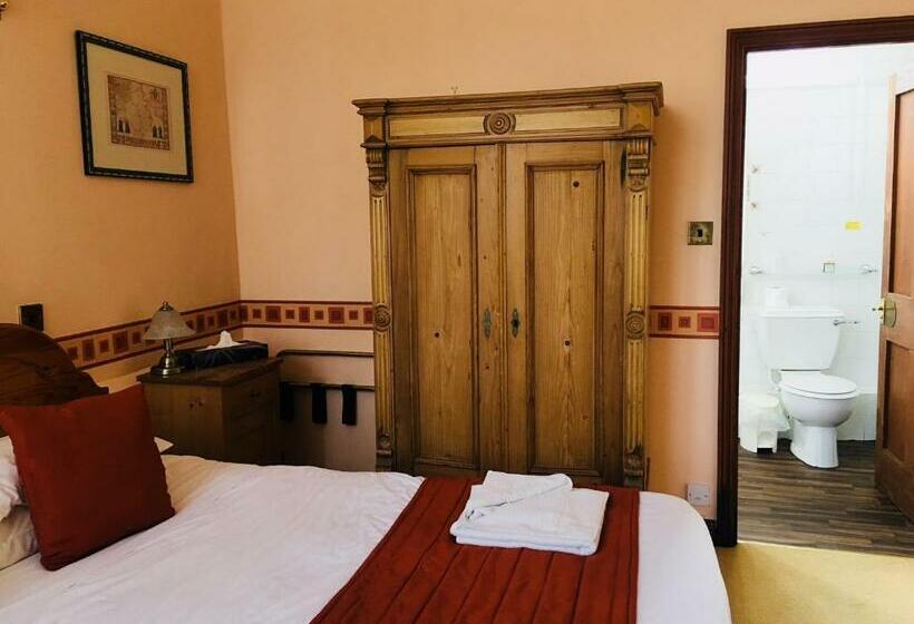 Purbeck House Hotel & Louisa Lodge