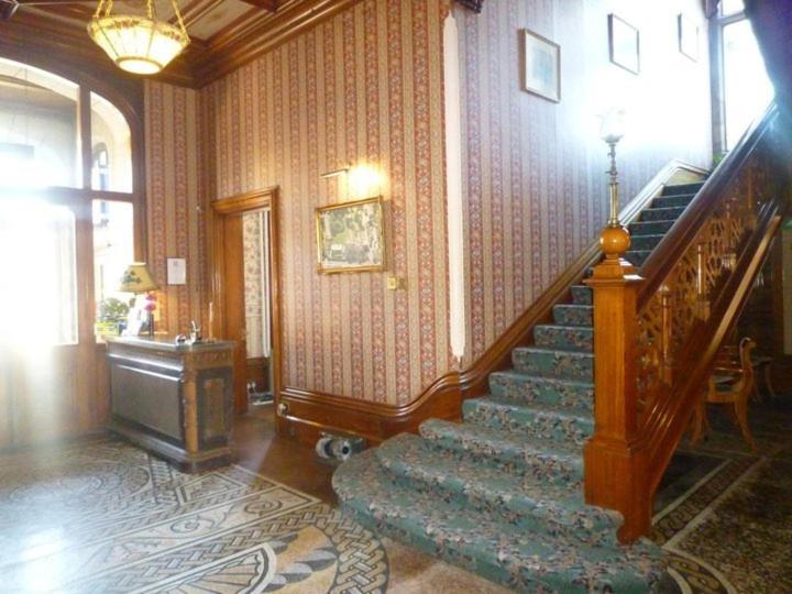 Purbeck House Hotel & Louisa Lodge