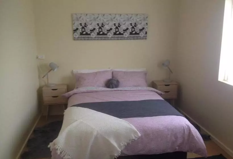 Dunolly Broadway B&b