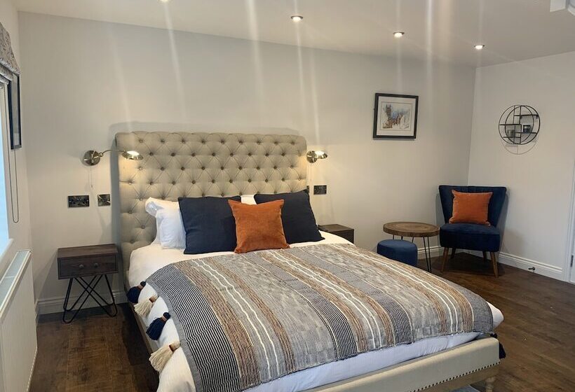 Upstairs At 33 Self Check In Boutique Accommodation In Worcester Centre