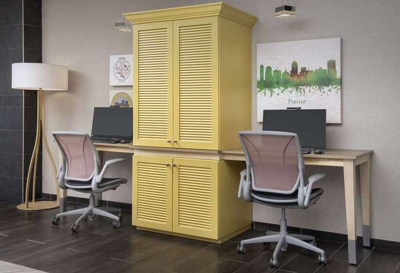 فندق Home2 Suites By Hilton Clovis Fresno Airport