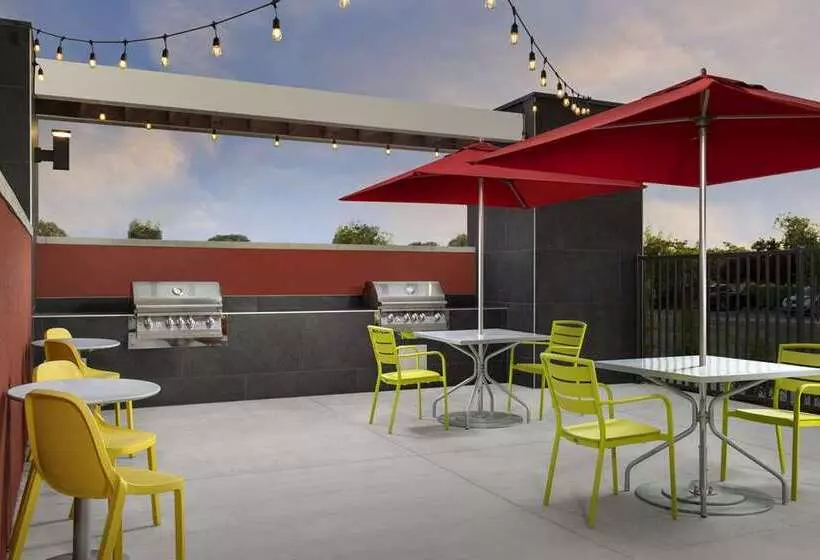 Hotelli Home2 Suites By Hilton Clovis Fresno Airport
