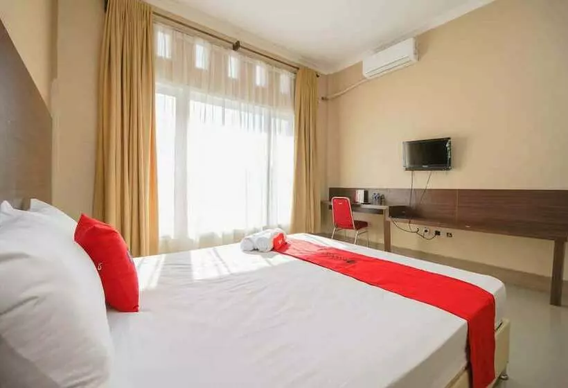 پانسیون Reddoorz @ Hotel Putri Gading Bengkulu