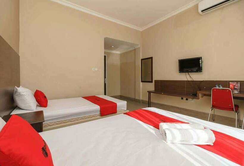پانسیون Reddoorz @ Hotel Putri Gading Bengkulu