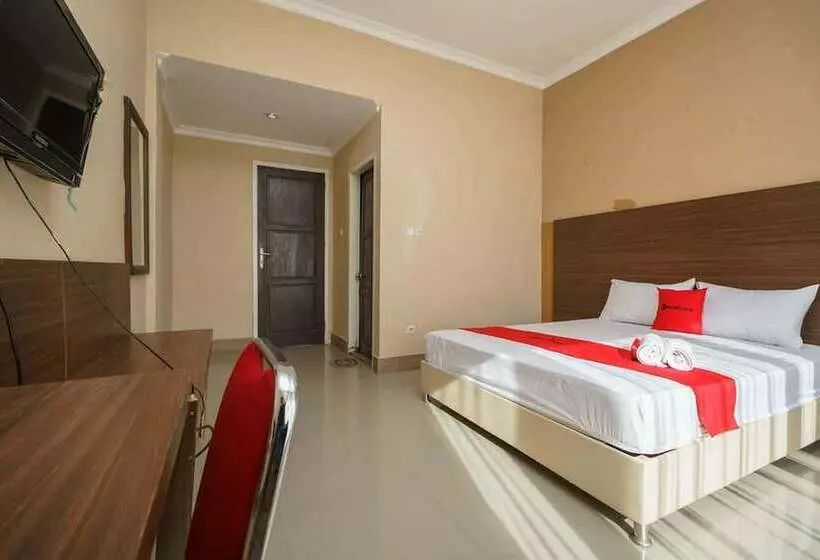 پانسیون Reddoorz @ Hotel Putri Gading Bengkulu