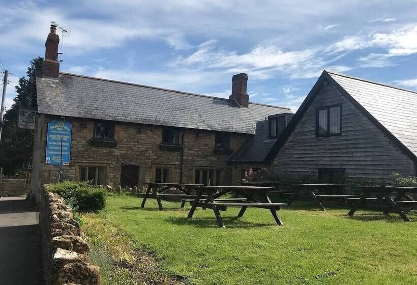 The Cottage, Lower St, West Chinnock