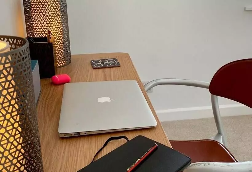 The Cottage, Lower St, West Chinnock