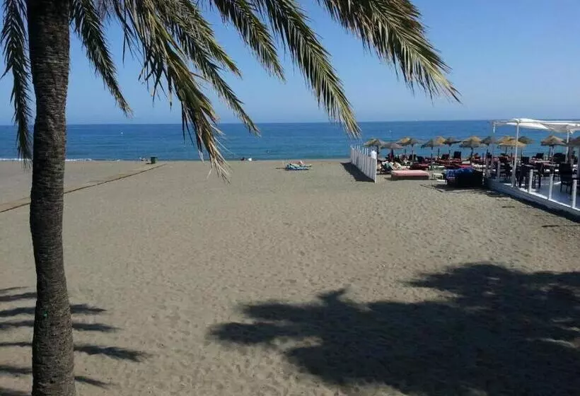 تختخواب و صبحانه Gcprestige