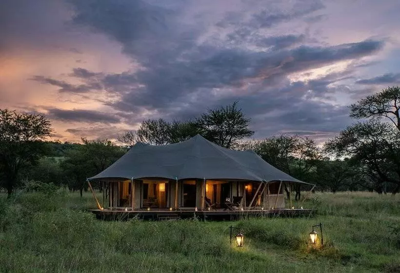 هتل Cherero Camp
