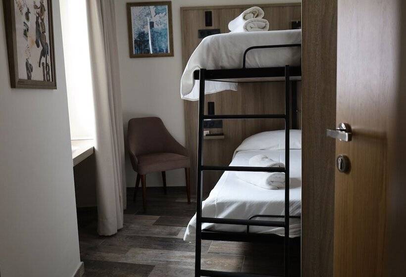 فندق Hospedium Dlj Hostal Temático Desde La Judería