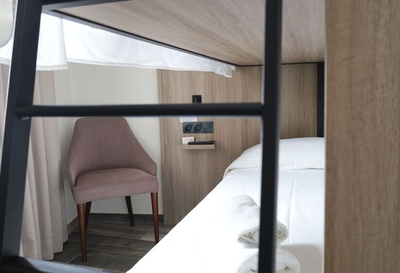 فندق Hospedium Dlj Hostal Temático Desde La Judería