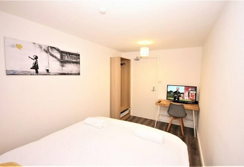 Majatalo Parfett Guest House