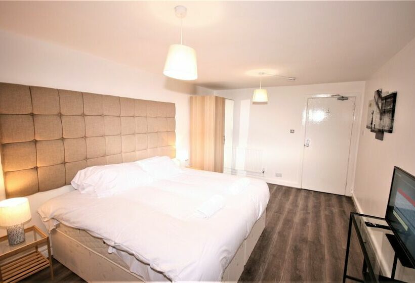 Majatalo Parfett Guest House