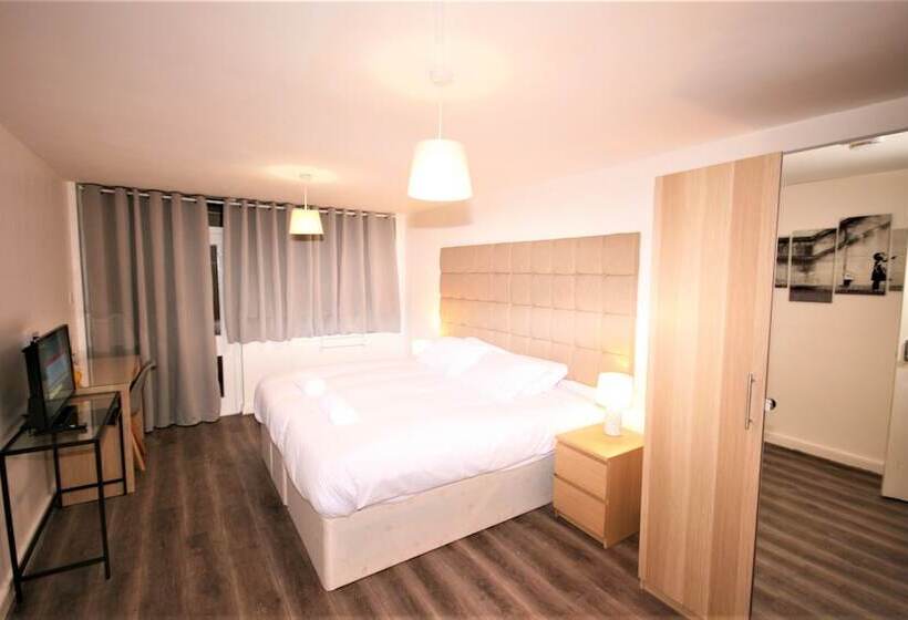 Majatalo Parfett Guest House