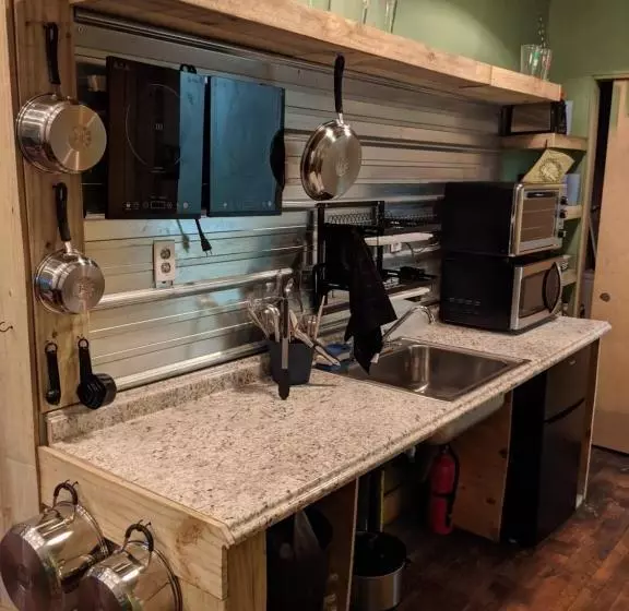 City House Hostel Poconos