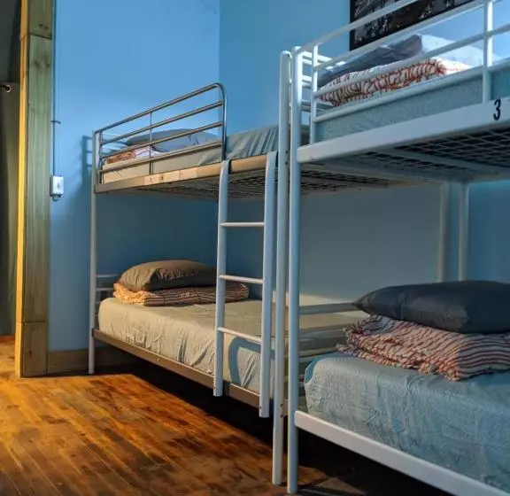 City House Hostel Poconos