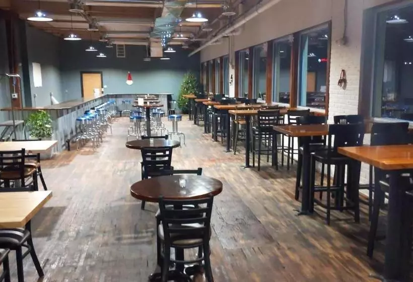 City House Hostel Poconos