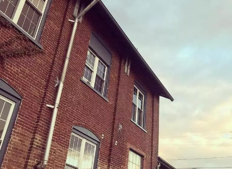 City House Hostel Poconos