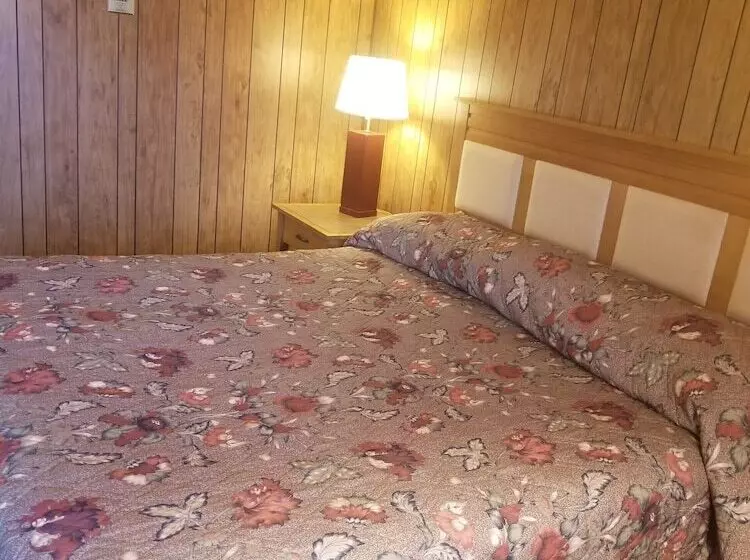 Hotel First Interstate Inn
