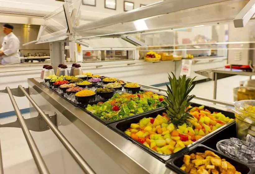 هتل Target Hospitality Seven Rivers Lodge Carlsbad