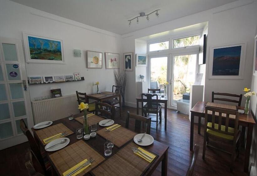 Bed and Breakfast Coast Accommodation