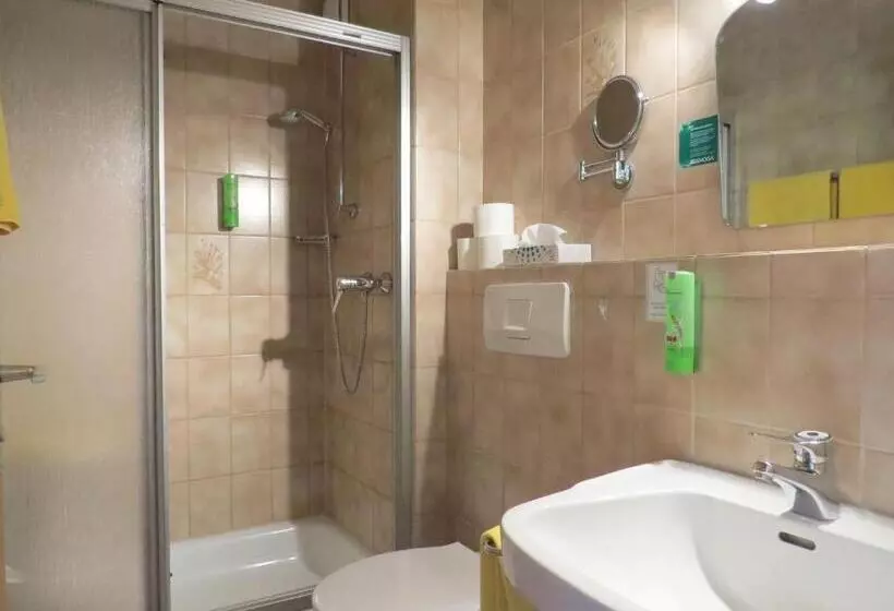 Hotel & Restaurant Mainaublick