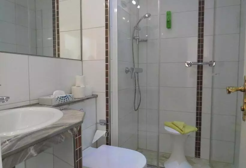 Hotel & Restaurant Mainaublick