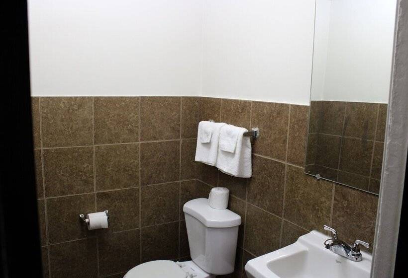 فندق Royal Budget Inn